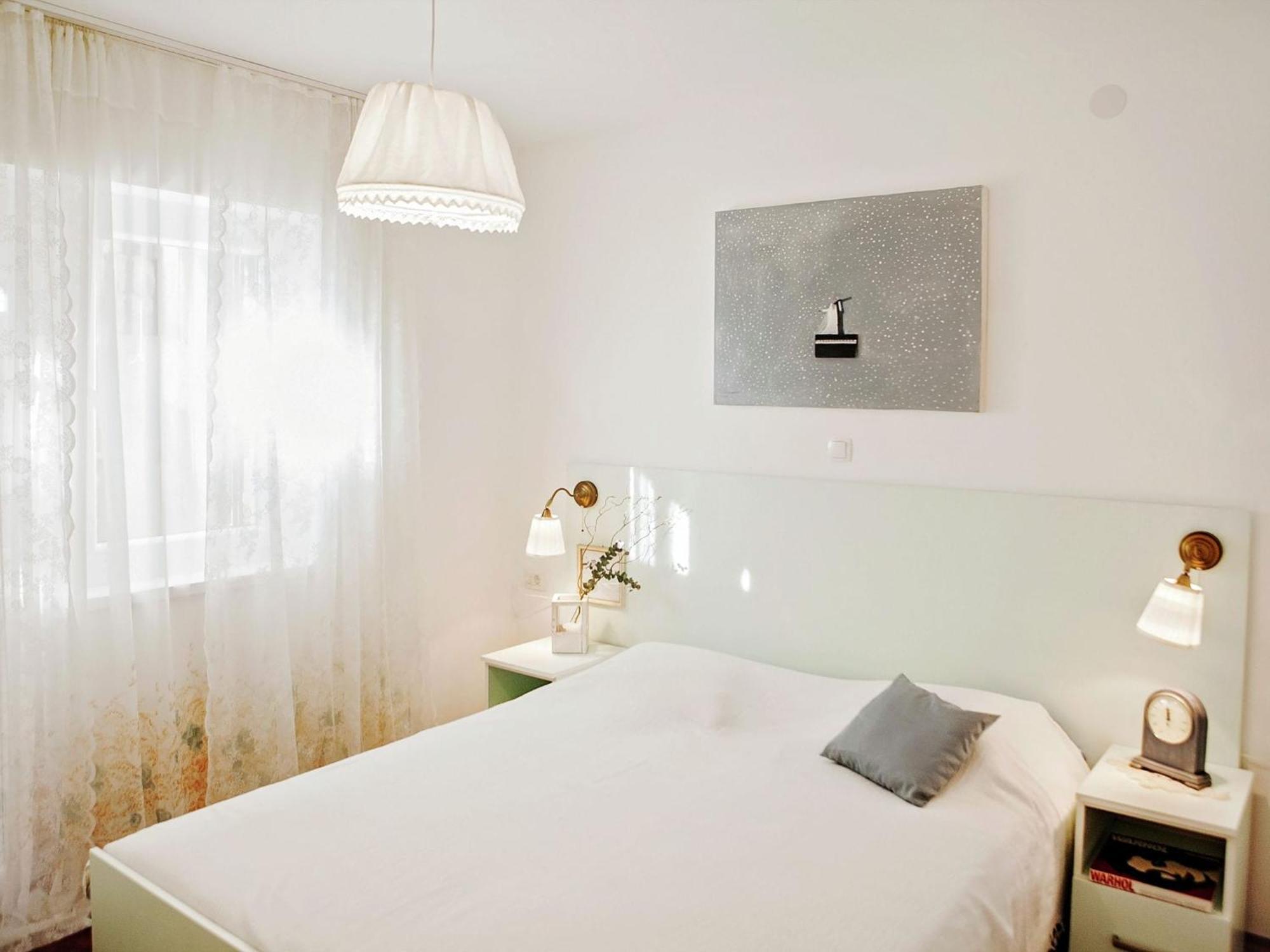 Cozy Apartment With A Balcony And A Sea View เบรลา ภายนอก รูปภาพ