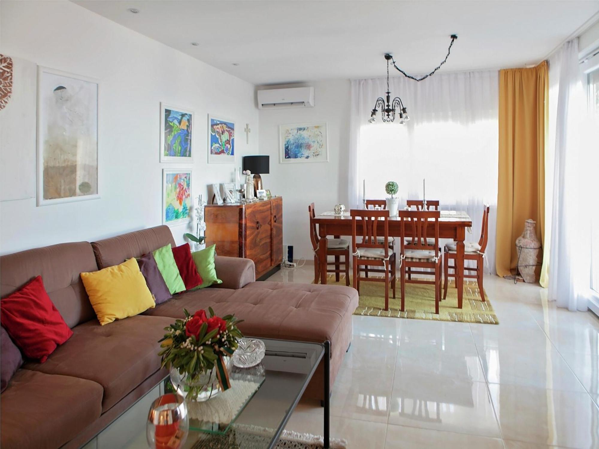 Cozy Apartment With A Balcony And A Sea View เบรลา ภายนอก รูปภาพ