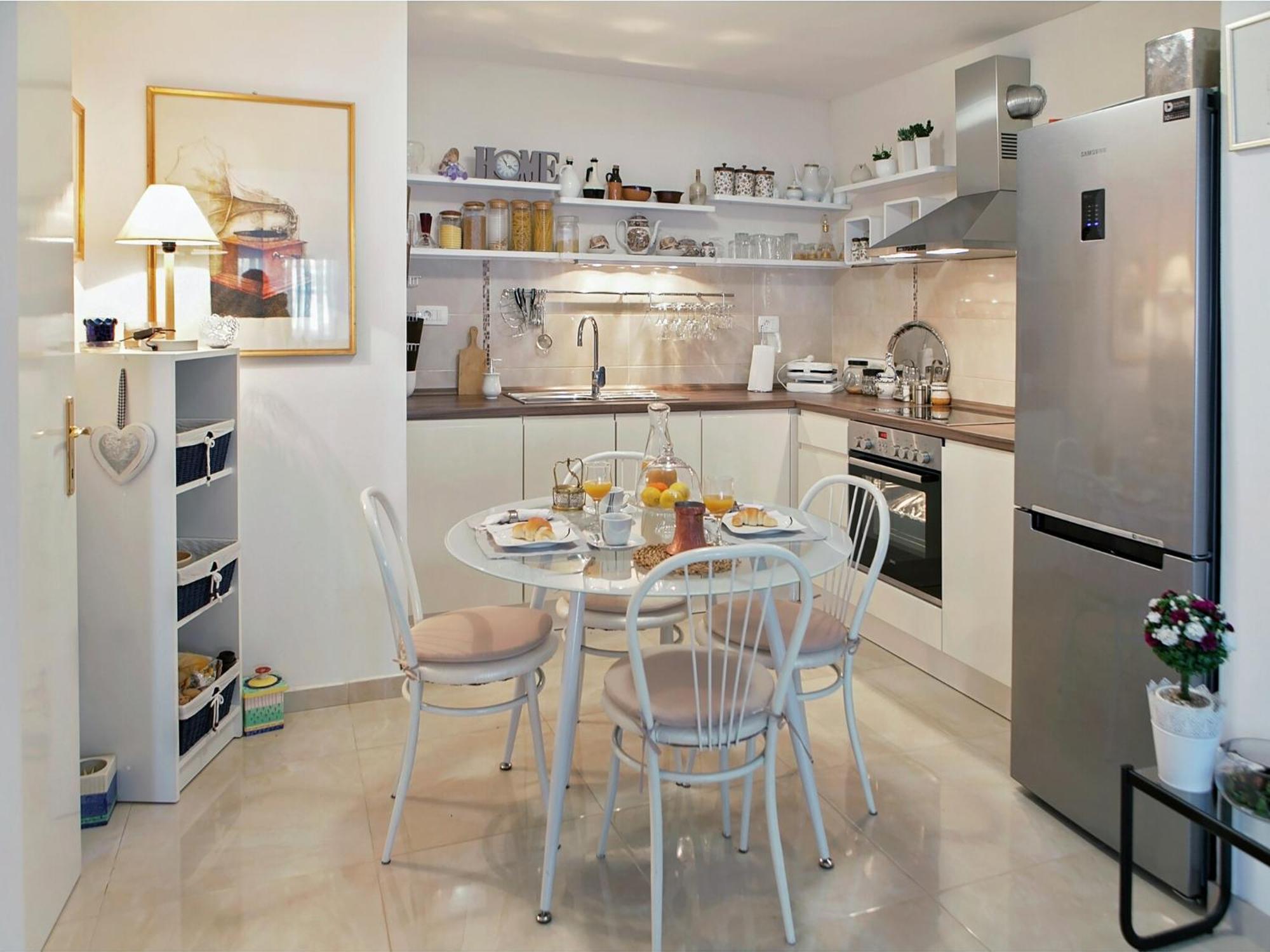 Cozy Apartment With A Balcony And A Sea View เบรลา ภายนอก รูปภาพ
